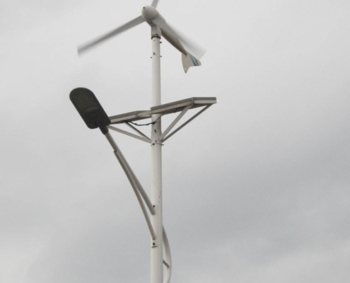 wind-solar-light-3 hybrid wind / solar light